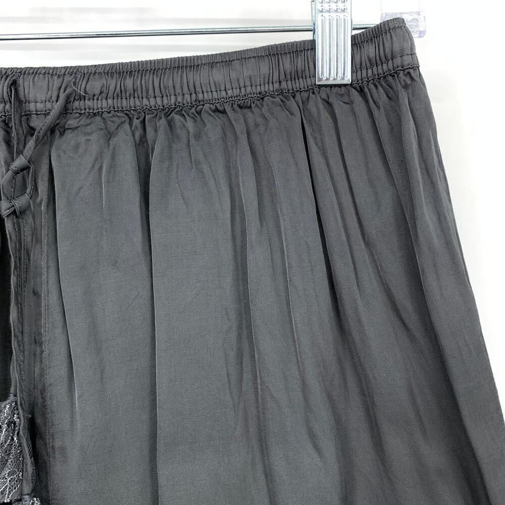 By Anthropologie Satin + Lace Pajama Set Cropped Top W/Shorts Gray Size Medium - Picture 4 of 13